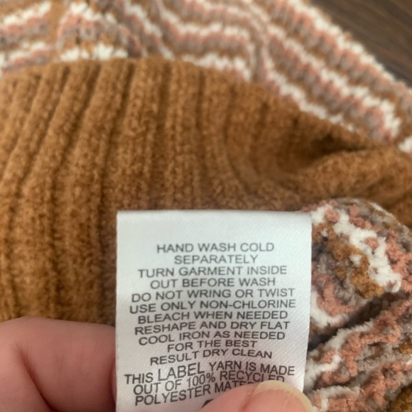 Adorable cropped sweater - Picture 5 of 5